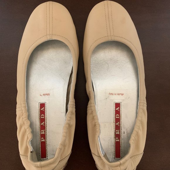 Prada Womens Beige Ballet Flats Size 6 (Pre-owned. Good condition) - Picture 2 of 7
